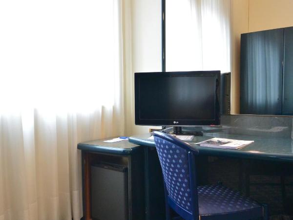iH Hotels Milano Ambasciatori : photo 4 de la chambre chambre simple