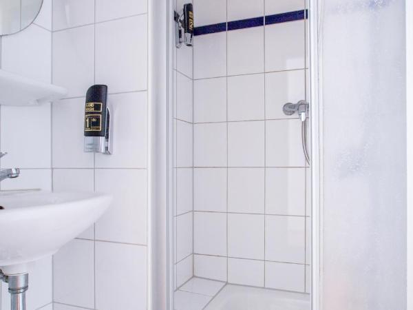 a&o Düsseldorf Hauptbahnhof : photo 5 de la chambre chambre simple