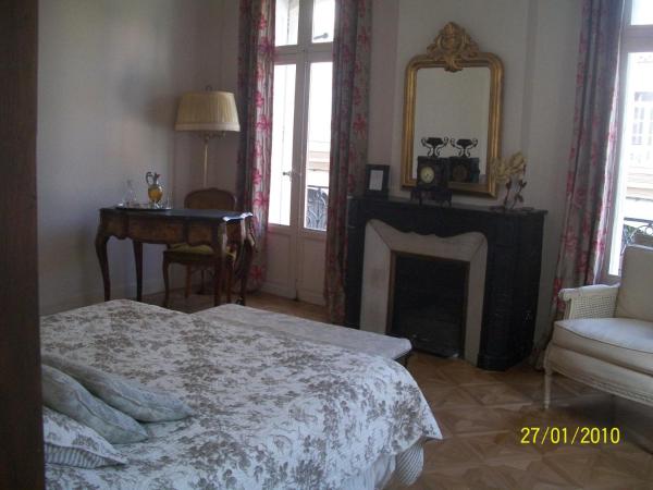 L'Orangerie : photo 3 de la chambre chambre double avec salle de bains privative