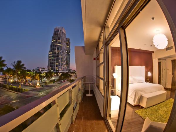 Prime Hotel Miami : photo 8 de la chambre chambre lit king-size premier avec balcon