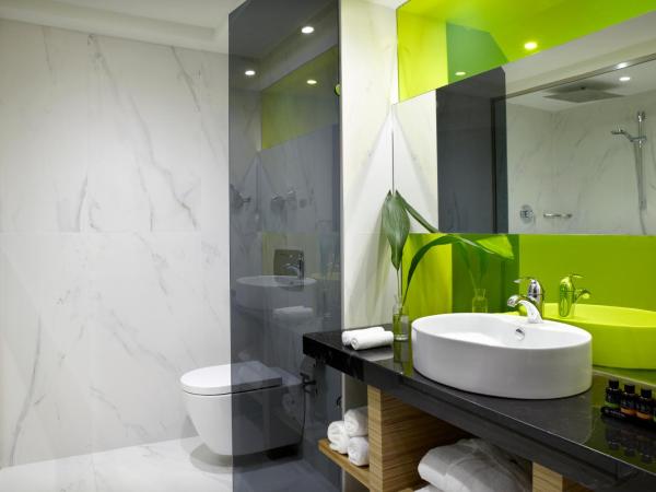 Wyndham Grand Athens : photo 10 de la chambre suite junior - vue sur ville 