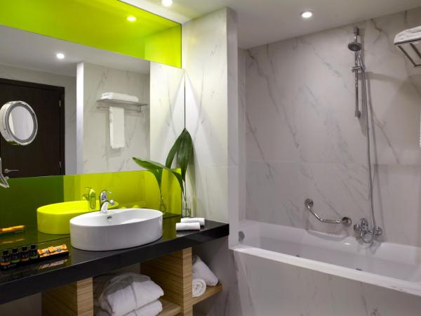 Wyndham Grand Athens : photo 10 de la chambre suite exécutive - vue sur acropole