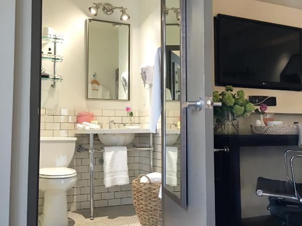 Hollywood Hotel : photo 10 de la chambre chambre lit queen-size deluxe