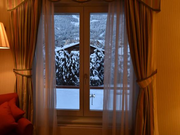 Grand Hôtel du Golf & Palace : photo 2 de la chambre chambre double deluxe - vue sur montagne