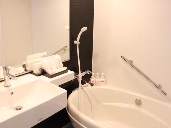 Hotel Osaka Castle : photo 5 de la chambre chambre quadruple