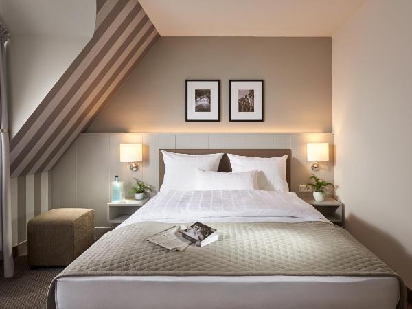 Sachsenpark-Hotel : photo 2 de la chambre chambre double