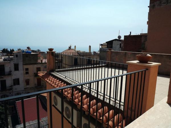 Residence Circe : photo 1 de la chambre chambre double ou lits jumeaux - vue sur mer