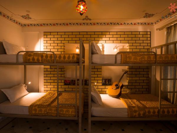 Zostel Udaipur : photo 1 de la chambre lit dans dortoir mixte de 8 lits 