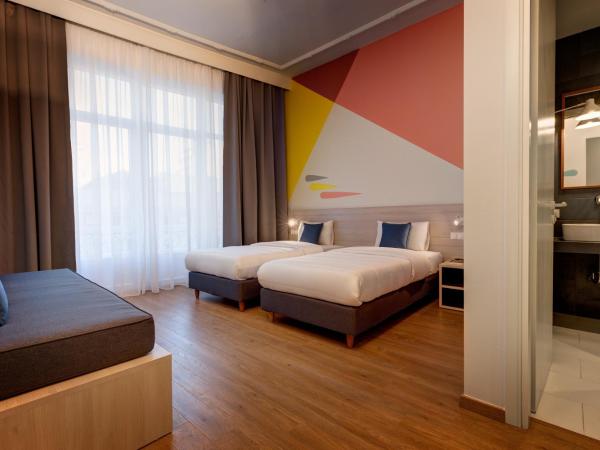 Colors Urban Hotel Thessaloniki : photo 10 de la chambre grande chambre - vue sur musée