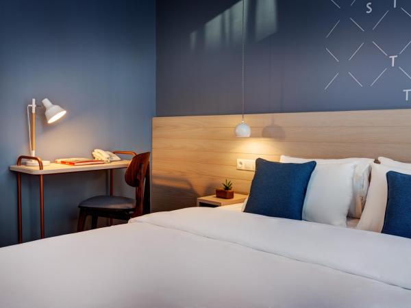 Colors Urban Hotel Thessaloniki : photo 5 de la chambre grande chambre - vue sur ville