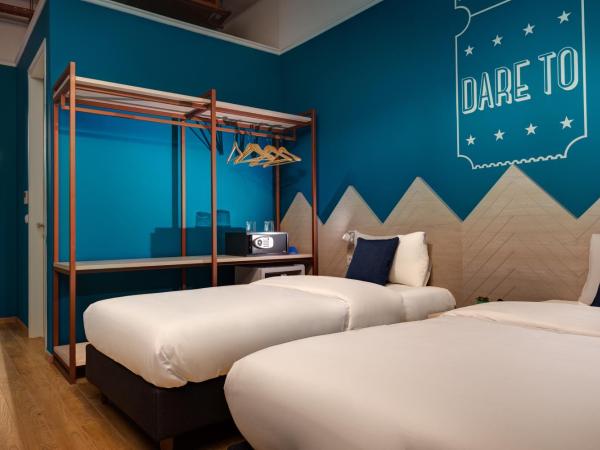 Colors Urban Hotel Thessaloniki : photo 2 de la chambre chambre double moyenne - vue sur intérieur