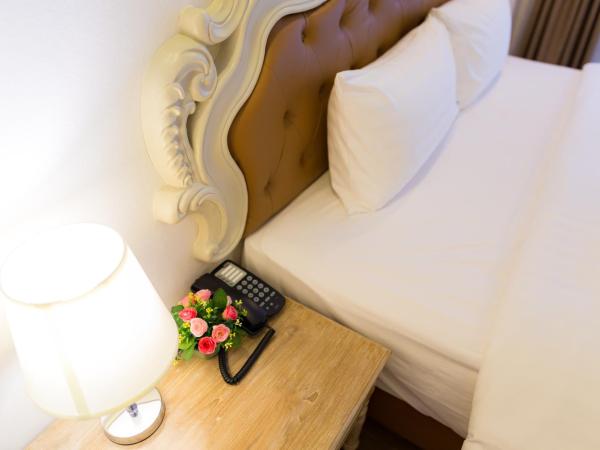 Hi Chiangrai Hotel-SHA Extra Plus : photo 3 de la chambre hébergement supérieur avec lit king-size