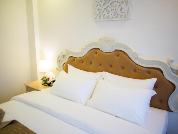 Hi Chiangrai Hotel-SHA Extra Plus : photo 4 de la chambre hébergement supérieur avec lit king-size