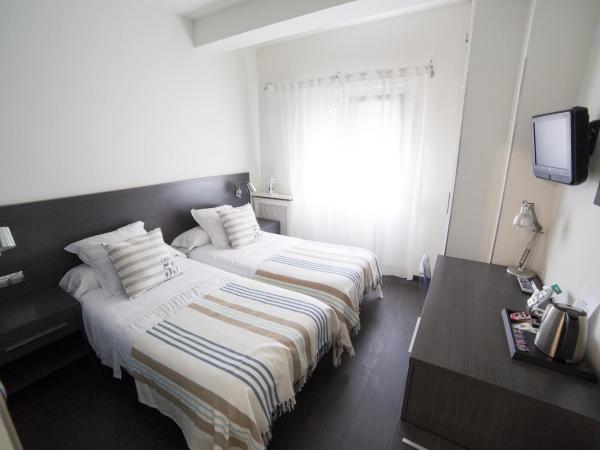 Hostal Cabo Mayor : photo 9 de la chambre chambre lits jumeaux standard
