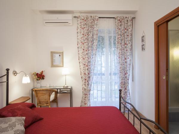 Anthea : photo 6 de la chambre chambre double avec balcon