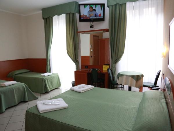 Hotel Dorè : photo 6 de la chambre chambre quadruple