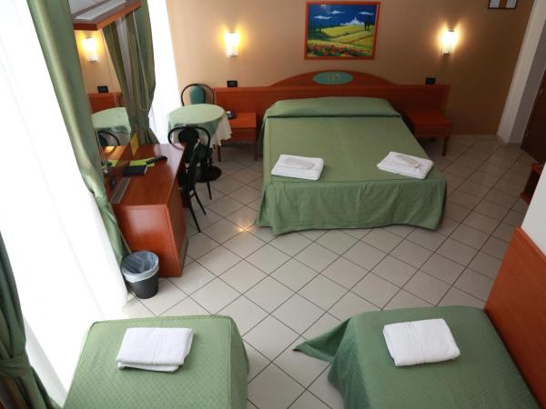 Hotel Dorè : photo 8 de la chambre chambre quadruple