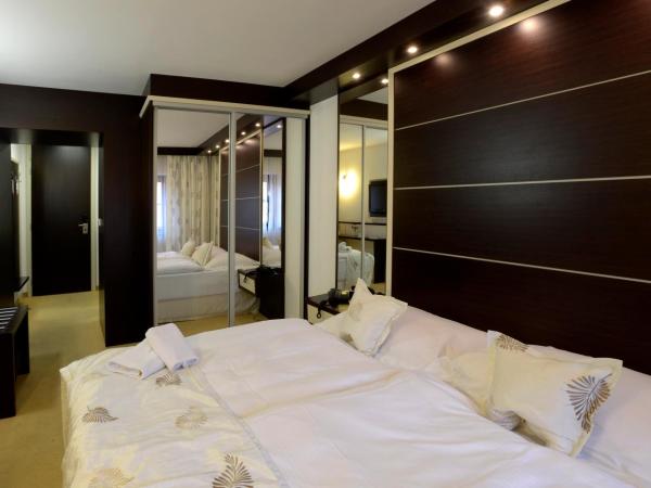 Hotel Grand : photo 7 de la chambre chambre double