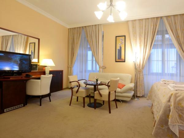 Hotel Grand : photo 3 de la chambre chambre double deluxe