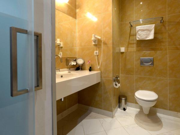 Hotel Grand : photo 8 de la chambre suite junior