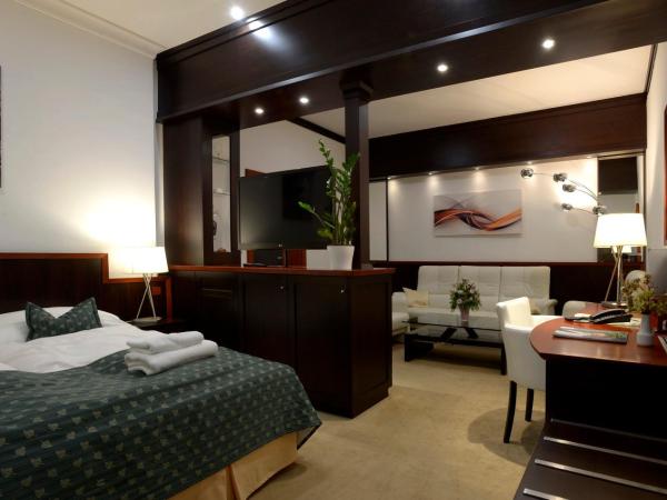 Hotel Grand : photo 1 de la chambre suite