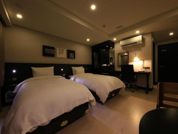 Kobos Hotel : photo 3 de la chambre chambre lits jumeaux standard