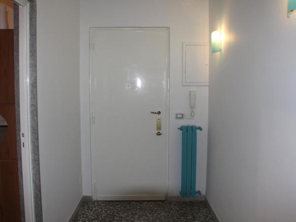 I due Baroni - fronte Campus : photo 5 de la chambre chambre quadruple avec salle de bains privative séparée