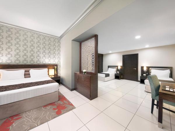 Gateway Hotel : photo 2 de la chambre chambre familiale quadruple