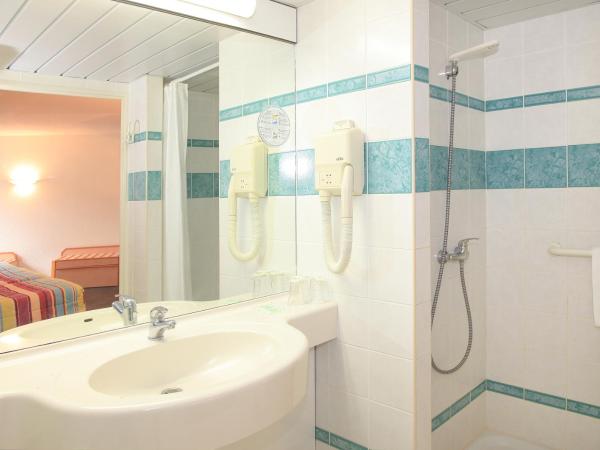 Hôtel Alba : photo 8 de la chambre chambre double