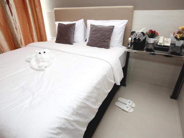 Verse Lite Hotel Gajah Mada : photo 3 de la chambre chambre supérieure lit queen-size
