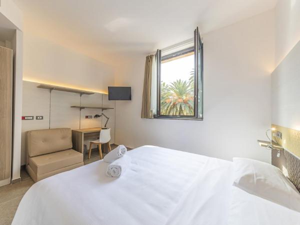 Camplus Guest Palermo : photo 2 de la chambre chambre double ou lits jumeaux supérieure