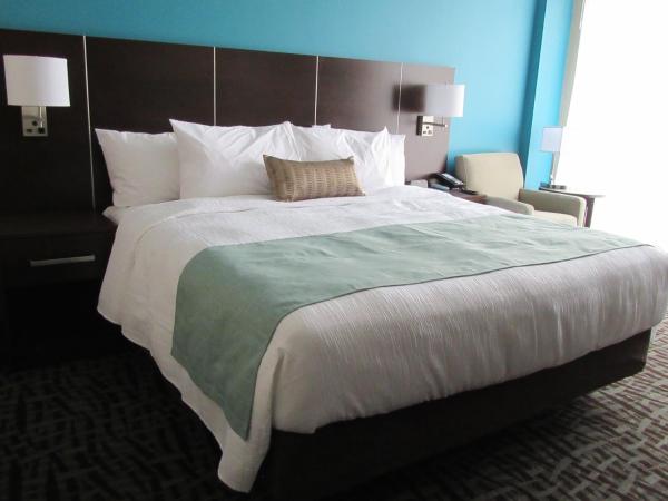 Best Western Plus Hotel Montreal : photo 5 de la chambre chambre lit king-size - non-fumeurs