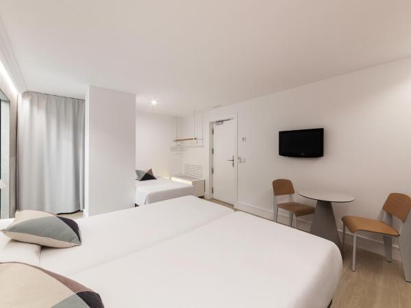 Hotel Mar del Plata : photo 2 de la chambre chambre triple