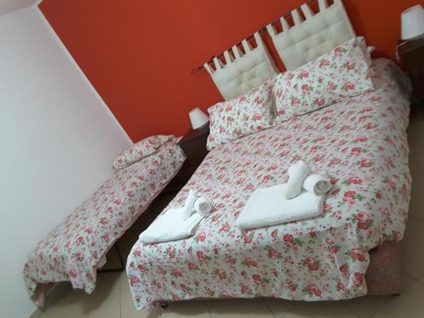 B&B Odeon : photo 2 de la chambre chambre double avec salle de bains commune