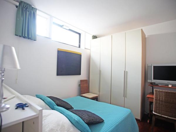 Residenza L'Isola Capri : photo 10 de la chambre chambre quadruple avec salle de bains