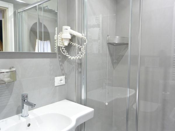 Hotel San Zulian : photo 4 de la chambre chambre triple
