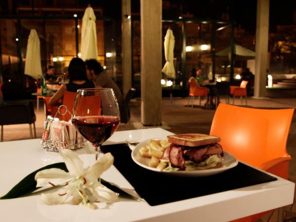 TaCH Madrid Airport : photo 4 de la chambre chambre double à occupation simple