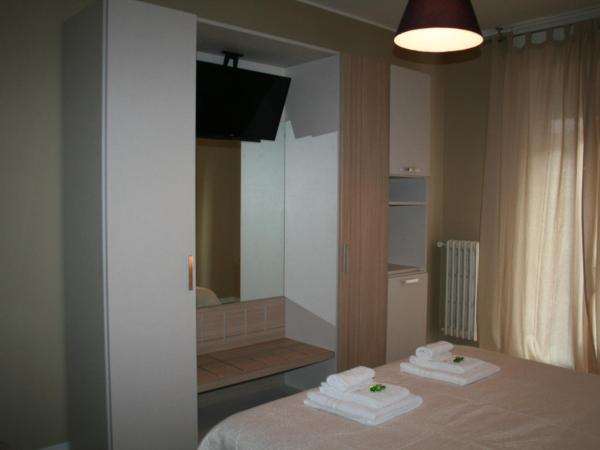 Tiffany Rooms : photo 2 de la chambre suite junior avec balcon