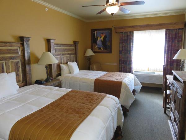 La Hacienda Inn : photo 7 de la chambre chambre standard avec 2 lits doubles-non-fumeurs 
