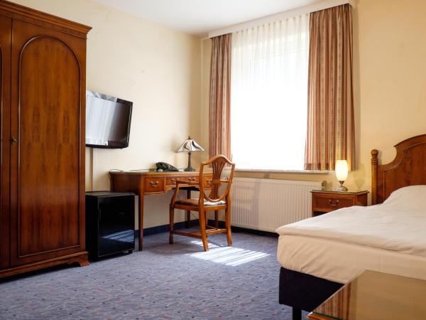 Hotel Königshof am Funkturm : photo 1 de la chambre chambre simple confort