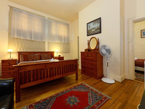 Edinburgh Gallery Bed & Breakfast : photo 1 de la chambre chambre lit queen-size classique avec salle de bains privative