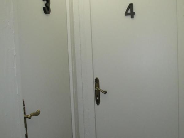 Hôtel Saint Florent : photo 3 de la chambre hébergement double standard