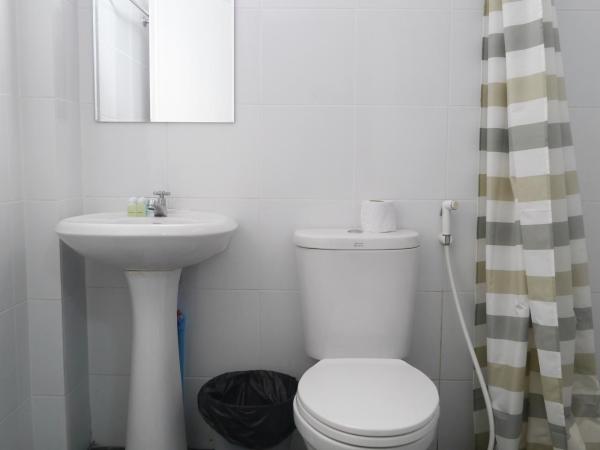 Baan Mai Guest House : photo 4 de la chambre chambre double standard