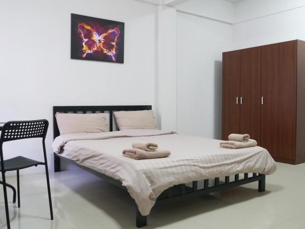 Baan Mai Guest House : photo 2 de la chambre chambre double standard