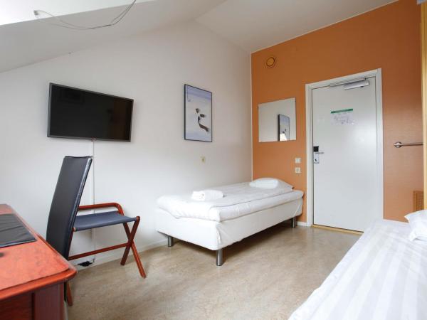 Pronova Hotell & Vandrarhem : photo 6 de la chambre chambre lits jumeaux standard avec salle de bains commune