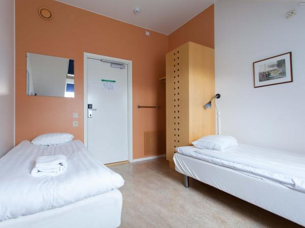 Pronova Hotell & Vandrarhem : photo 7 de la chambre chambre lits jumeaux standard avec salle de bains commune