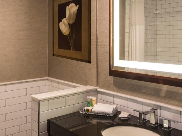 Lord Elgin Hotel : photo 6 de la chambre chambre lit queen-size classique