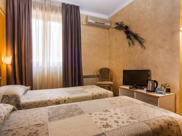 Hotel Le Pageot : photo 2 de la chambre chambre double ou lits jumeaux