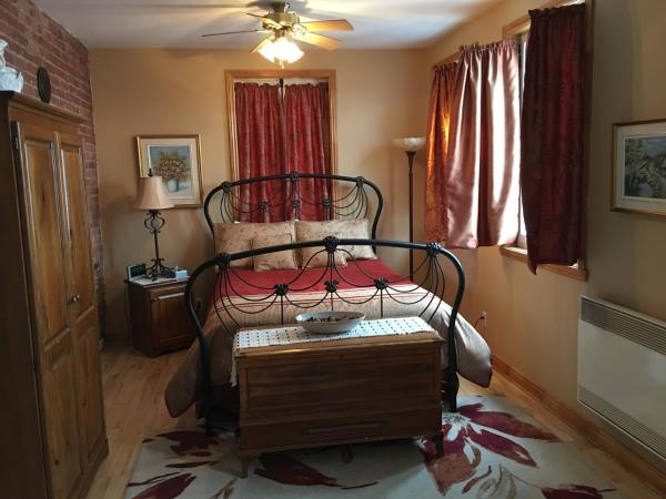 Manoir Sur le Cap : photo 8 de la chambre chambre lit queen-size