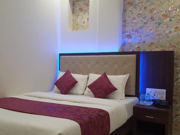 Hotel Sanjary Palace : photo 2 de la chambre chambre double deluxe